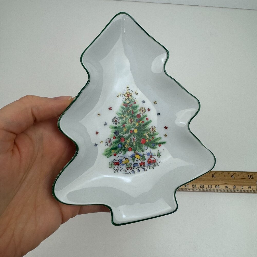 Vtg Christmas Eve‎ Tree Shaped Dish Salem Brand Porcelain Fine China Holiday